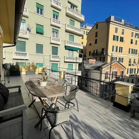 Attico Con Terrazza E Depandance Apartamento Génova